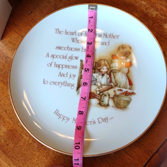 Holly Hobbie Mother's Day Plate - Picture 5 of 5